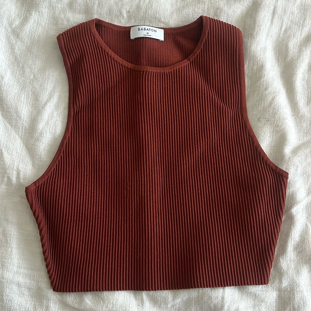 ARITZIA Crop Top NEW